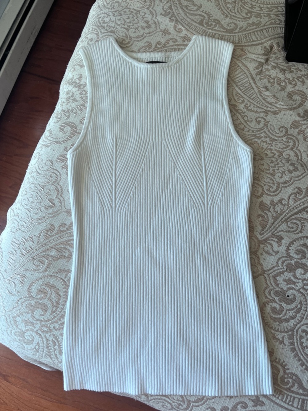Sleeveless Ribbed Knit Tank Top - White